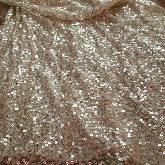 Gold Sequined top - Picture 4 of 4